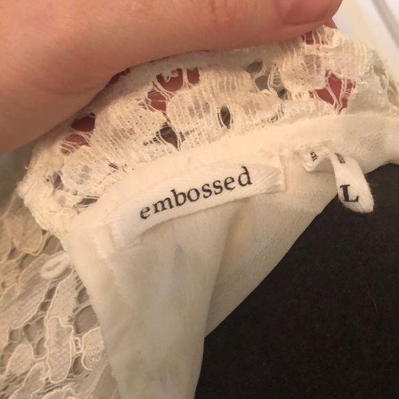 Cream long sleeved lace top - Picture 3 of 4